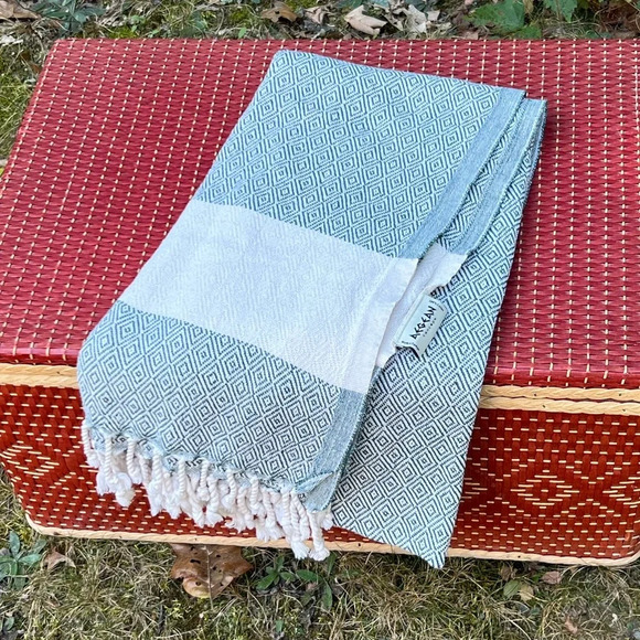 Aegen Concepts Turkish Towel 100% Cotton Diamond Woven Tasseled Cloth Wrap - Picture 1 of 5